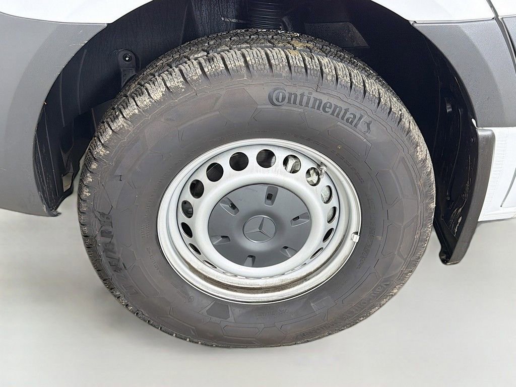 Used 2025 Mercedes-Benz Sprinter 2500 image 15