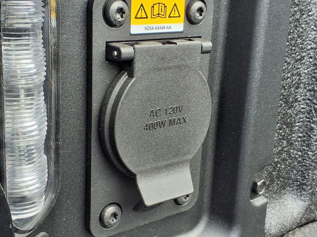 New 2026 Ford Maverick Lariat image 22