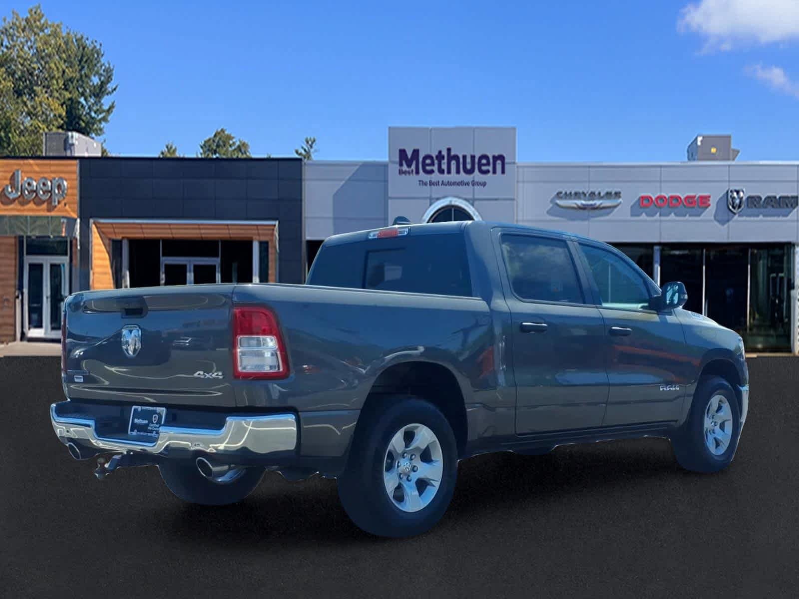 Used 2023 RAM 1500 Big Horn AWD/4WD image 3