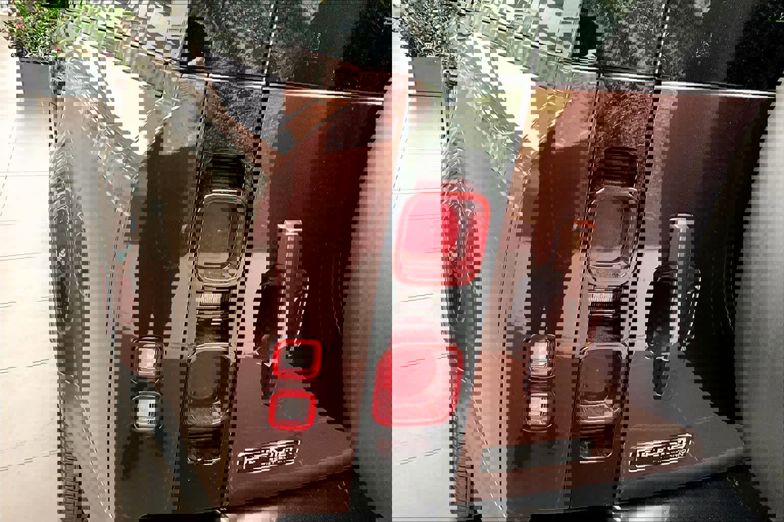 Used 2023 Land Rover Defender 130 First Edition AWD/4WD image 28