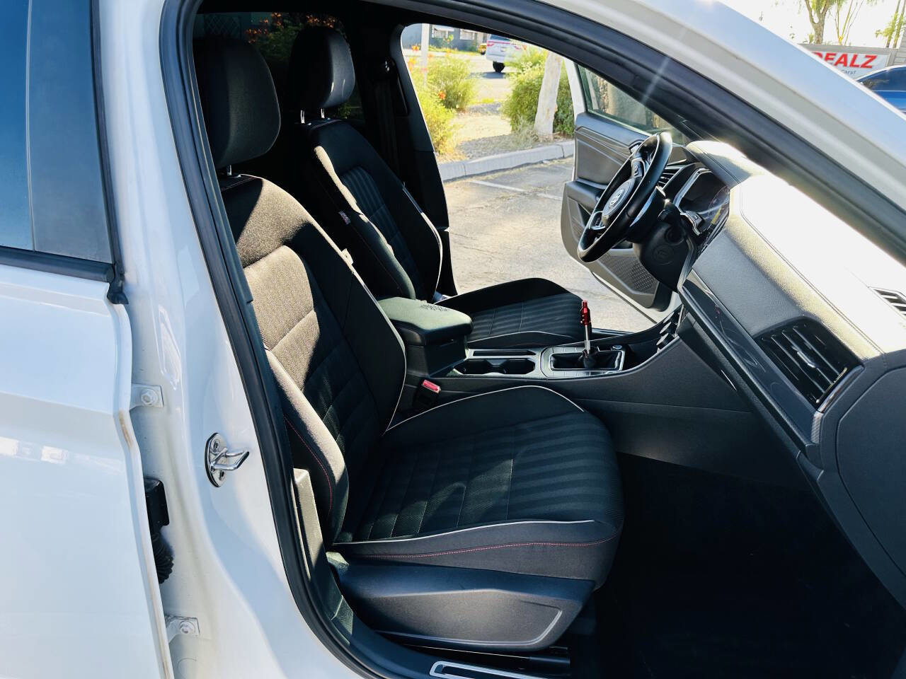 Used 2019 Volkswagen Jetta GLI image 19