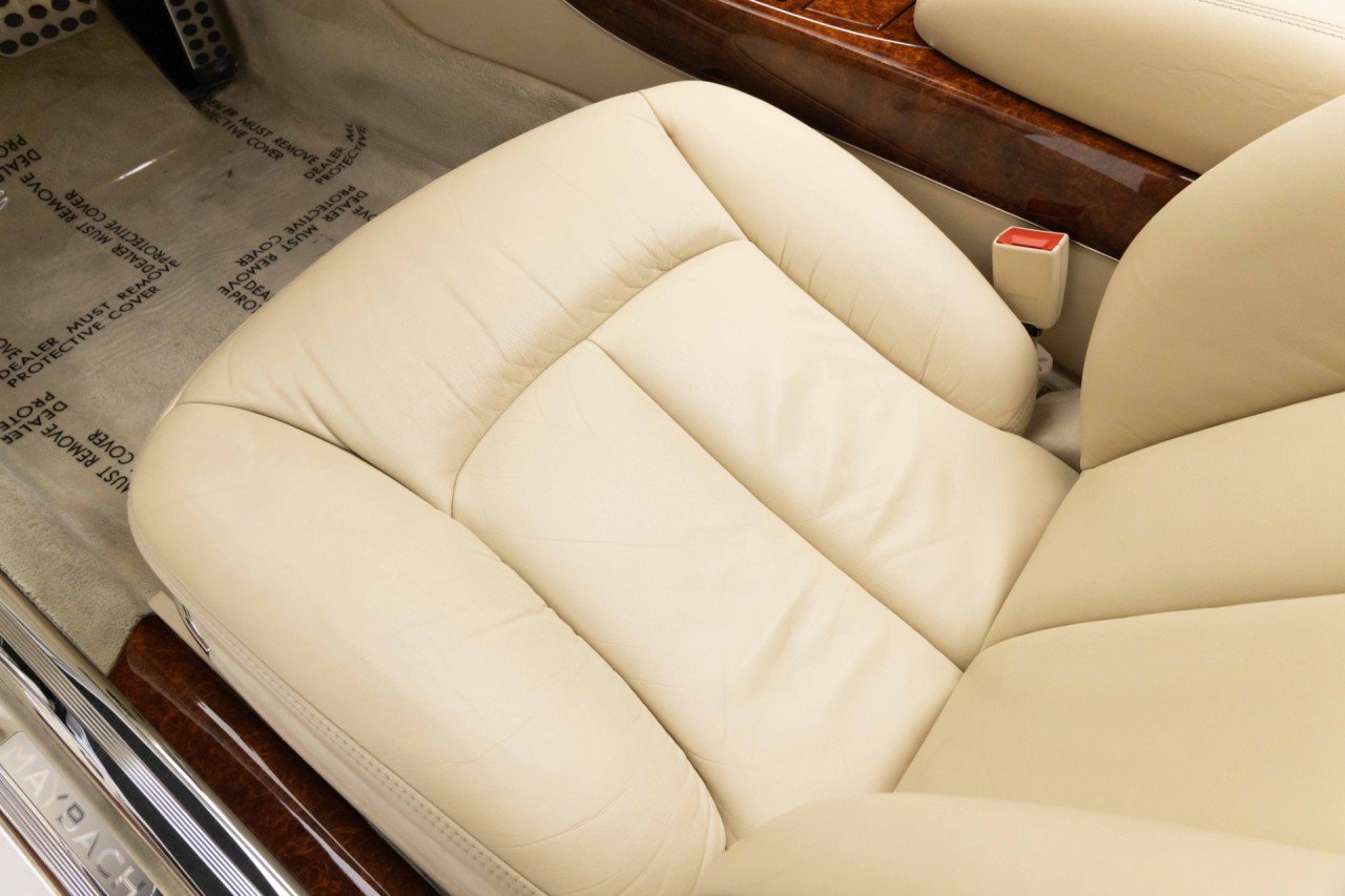 Used 2004 Maybach 57 RWD image 38