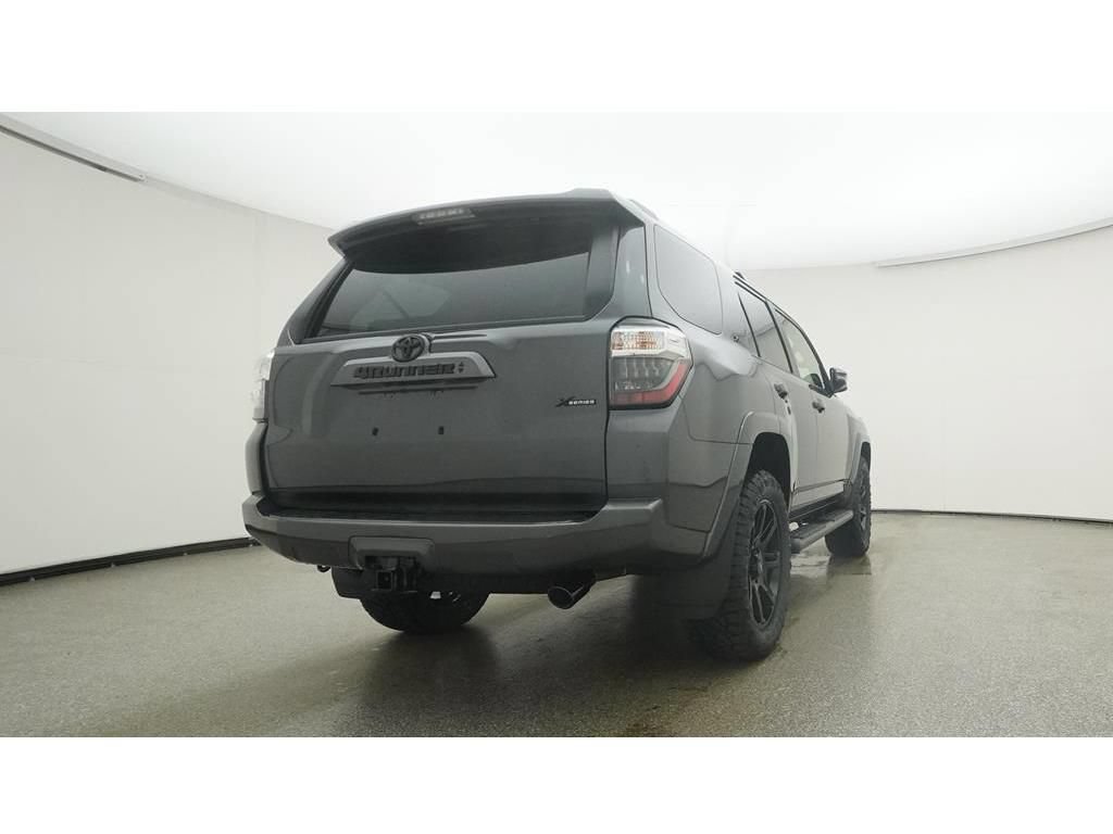 New 2023 Toyota 4Runner SR5 Premium w/ Moonroof Package AWD/4WD image 24