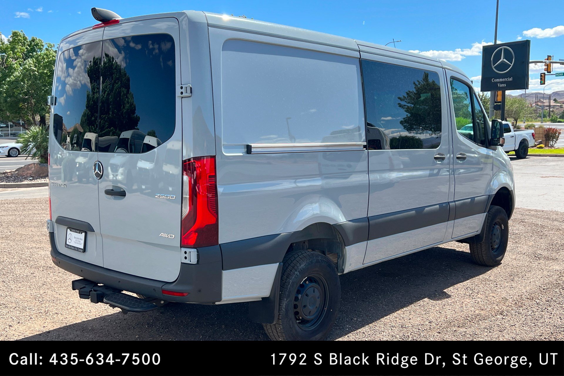 Used 2025 Mercedes-Benz Sprinter 2500 image 5