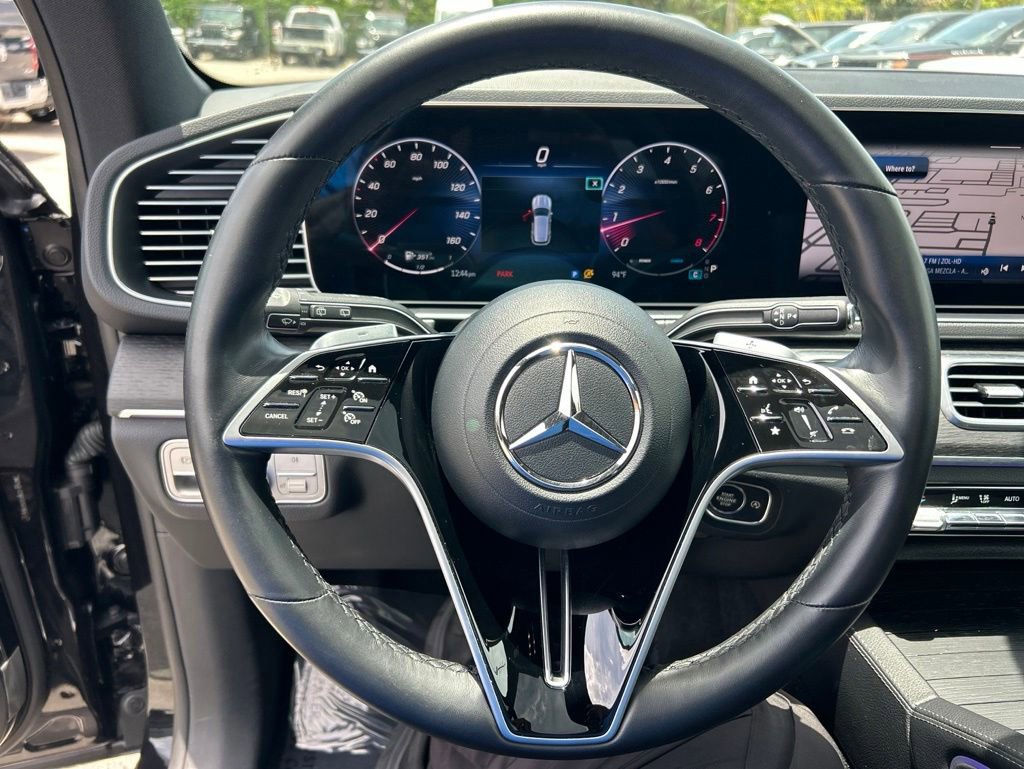 Used 2025 Mercedes-Benz GLE 350 4MATIC w/ AMG Line Exterior image 15