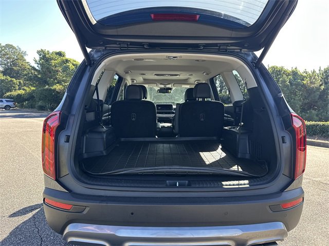 Used 2022 Kia Telluride EX w/ EX Premium Package image 18