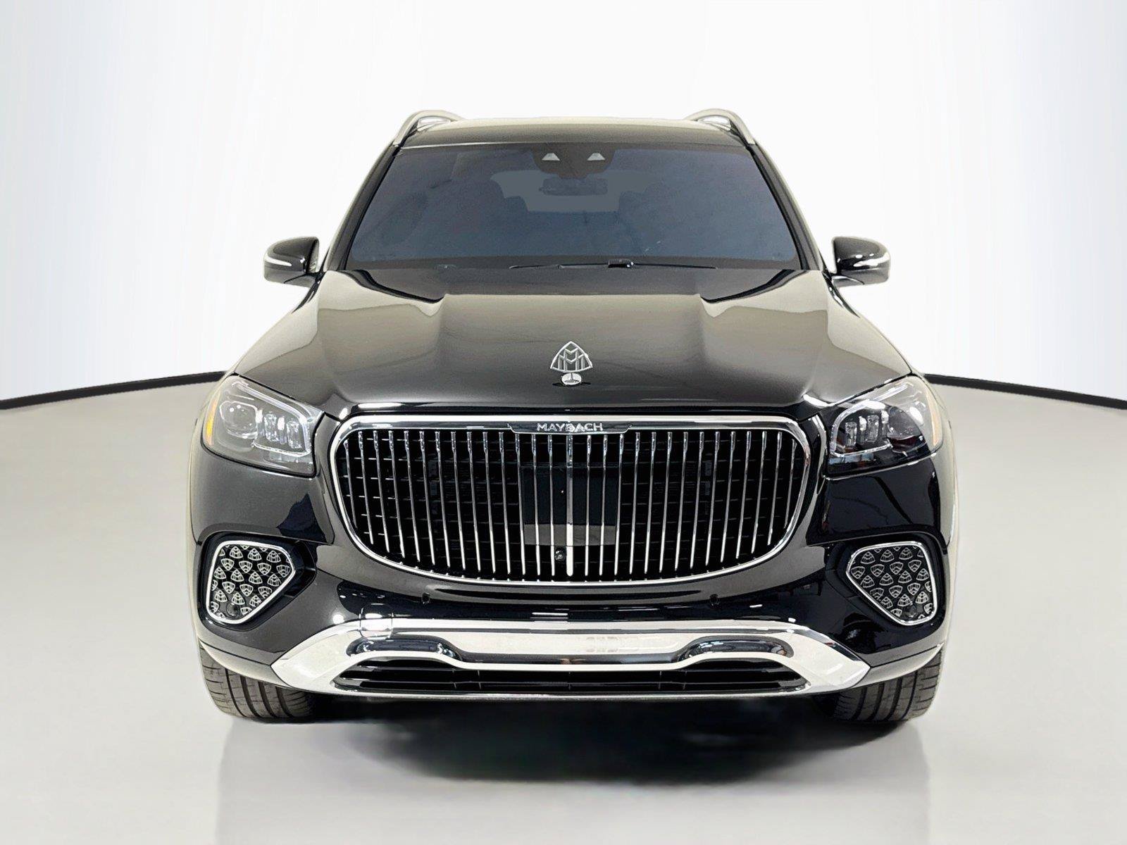 Used 2025 Mercedes-Benz Maybach GLS 600 4MATIC image 10