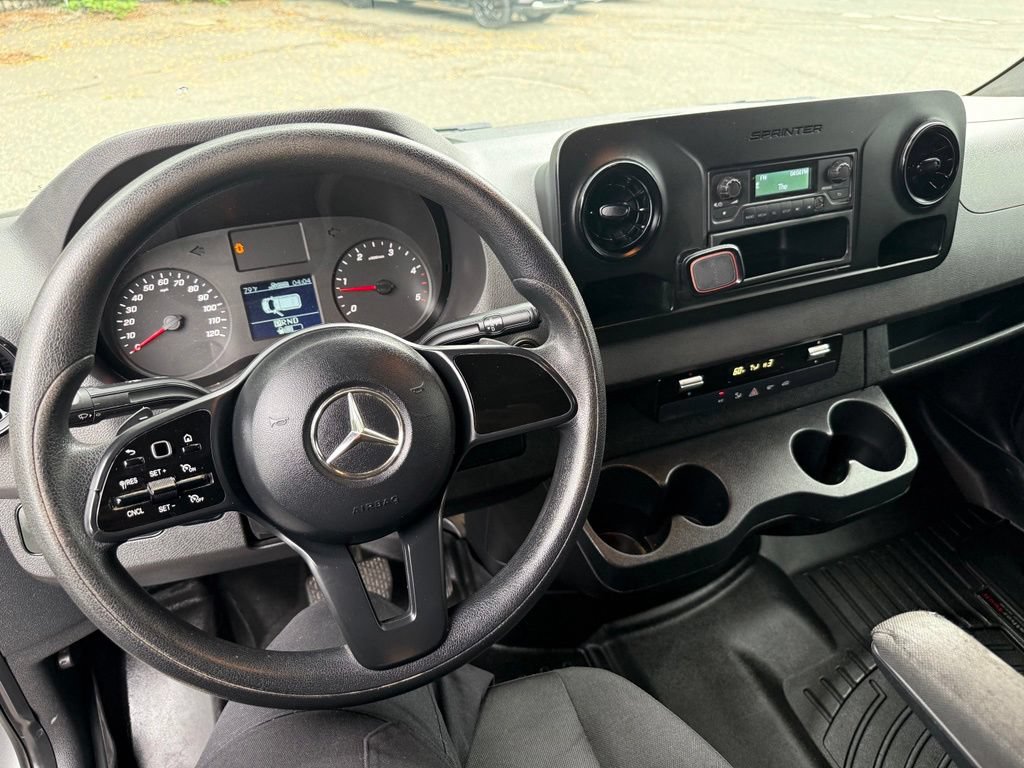 Used 2021 Mercedes-Benz Sprinter 2500 image 19