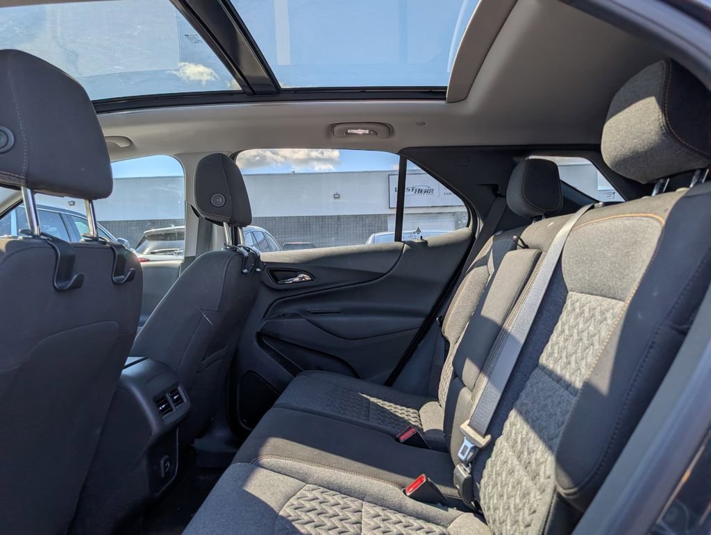 Used 2023 Chevrolet Equinox LT AWD/4WD image 13