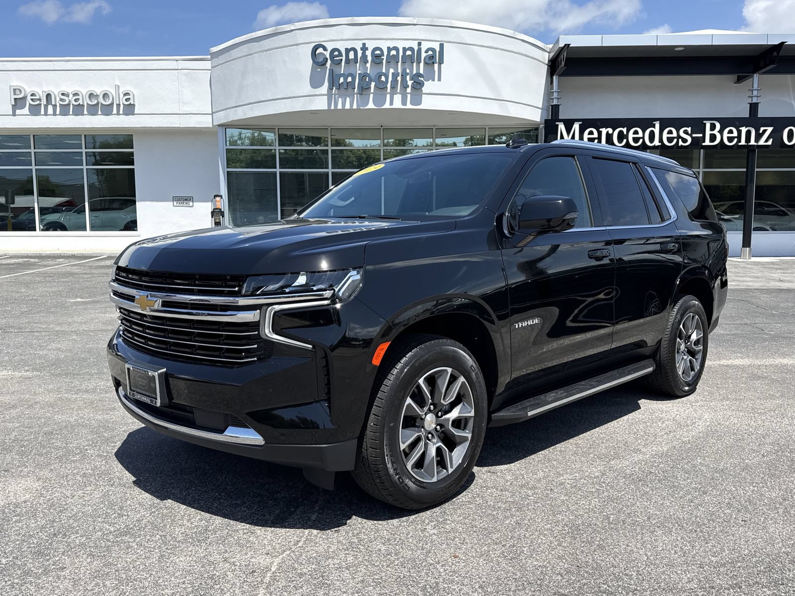 Used 2023 Chevrolet Tahoe LT w/ Luxury Package RWD image 1
