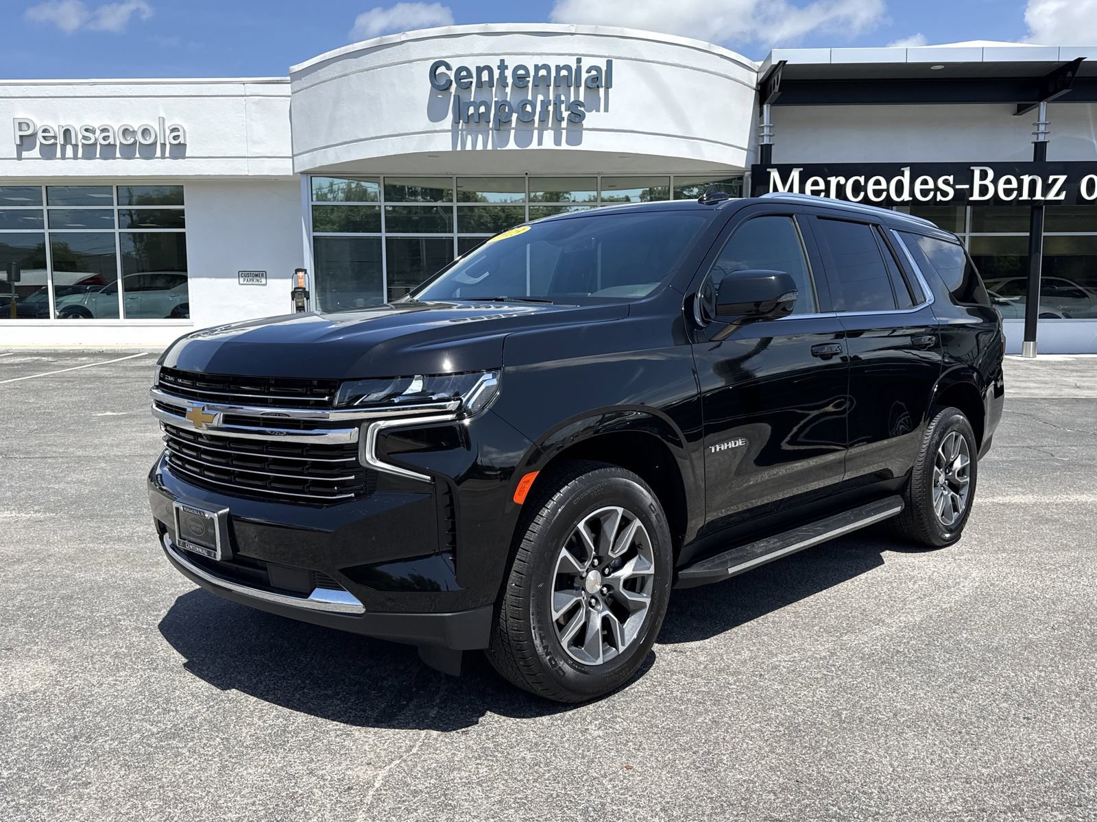 Used 2023 Chevrolet Tahoe LT w/ Luxury Package RWD image 1