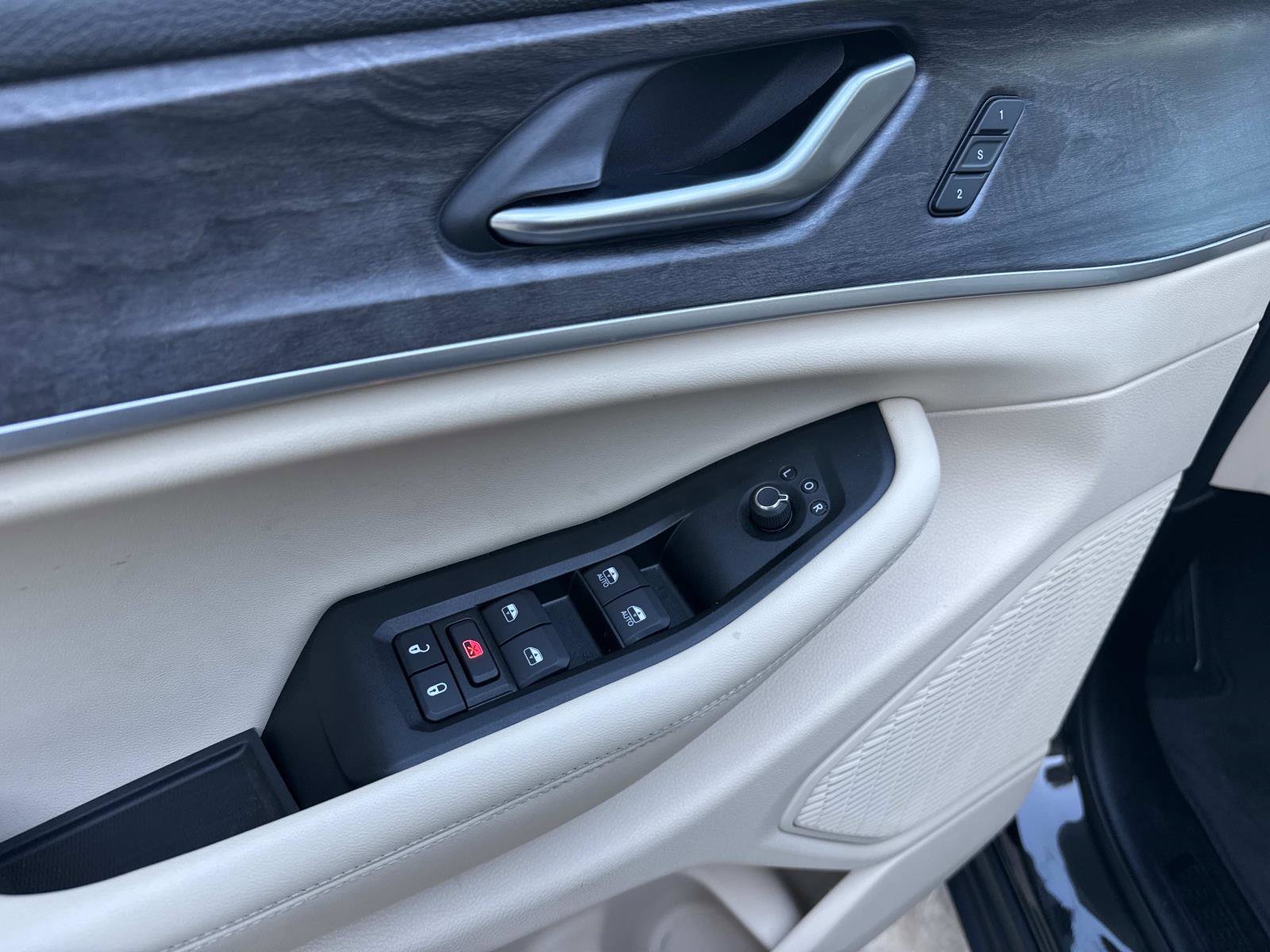 Used 2024 Jeep Grand Cherokee Limited w/ MOPAR Finishing Package image 19