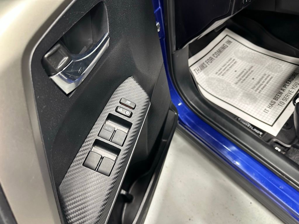 Used 2015 Toyota RAV4 XLE image 9