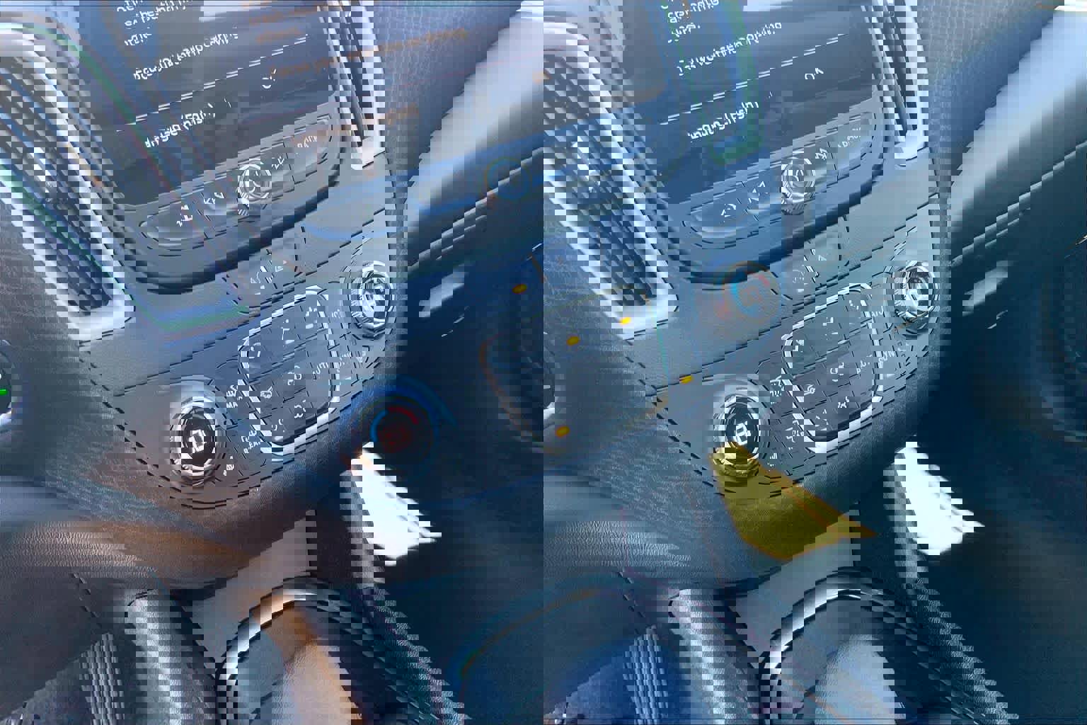 Used 2024 Chevrolet Malibu LT image 32