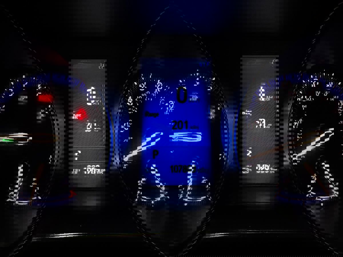 Used 2018 Toyota C-HR XLE image 26