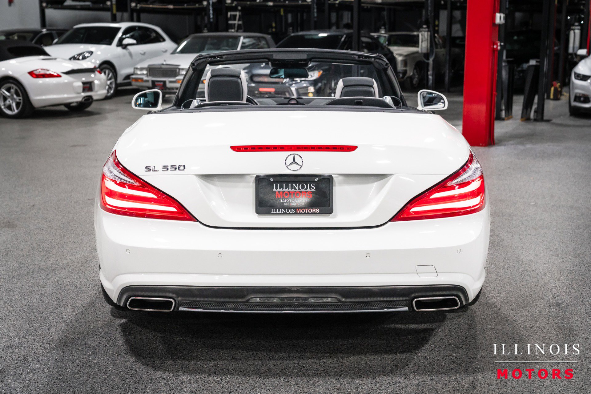Used 2015 Mercedes-Benz SL 550 image 4