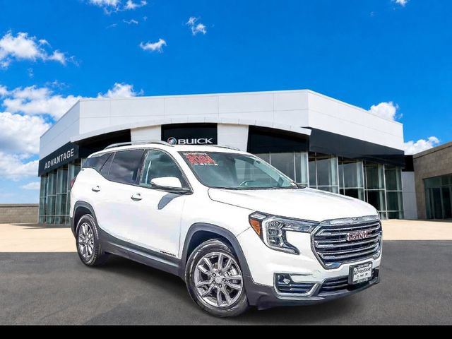 Certified 2024 GMC Terrain SLT FWD image 3