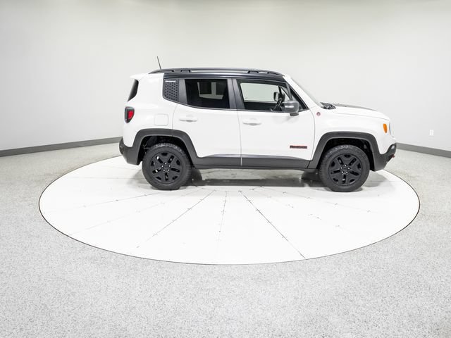 Used 2018 Jeep Renegade Trailhawk w/ Cold Weather Group II AWD/4WD image 5