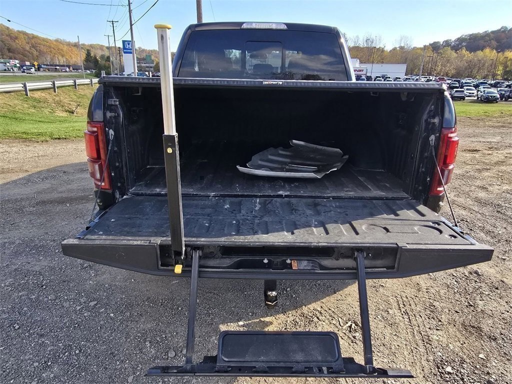 Used 2017 Ford F150 Raptor w/ Equipment Group 802A Luxury image 16