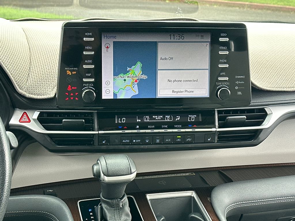 Used 2023 Toyota Sienna XLE image 15