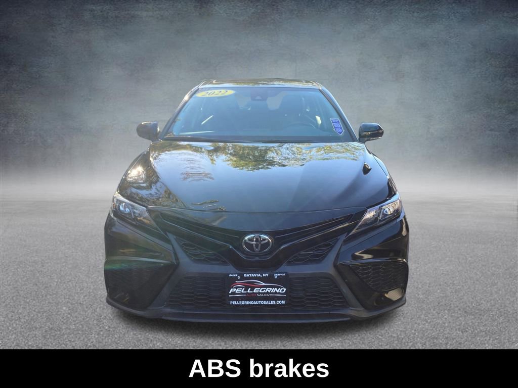 Used 2022 Toyota Camry SE image 10