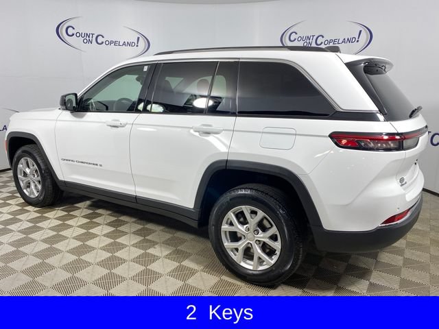 Used 2023 Jeep Grand Cherokee Limited AWD/4WD image 5