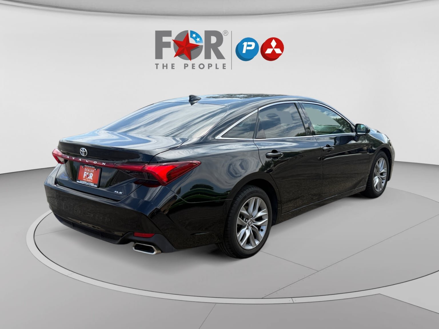 Used 2022 Toyota Avalon XLE FWD image 5