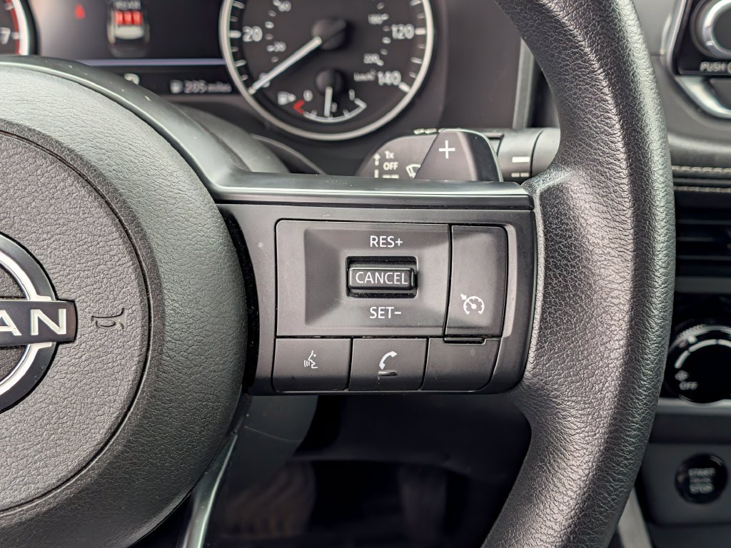 Used 2024 Nissan Rogue S AWD/4WD image 26