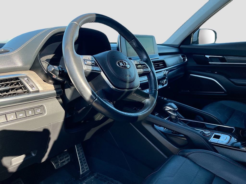 Used 2022 Kia Telluride SX w/ SX Prestige Package image 9
