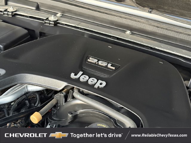 Used 2021 Jeep Gladiator Sport AWD/4WD image 33