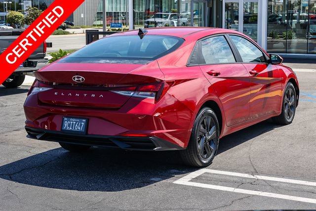Certified 2022 Hyundai Elantra SEL FWD image 6