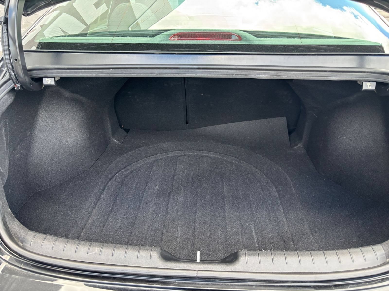 Used 2025 Hyundai Elantra SEL FWD image 28