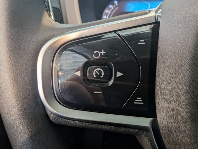 Used 2026 Volvo XC60 B5 Plus w/ Climate Package AWD/4WD image 17