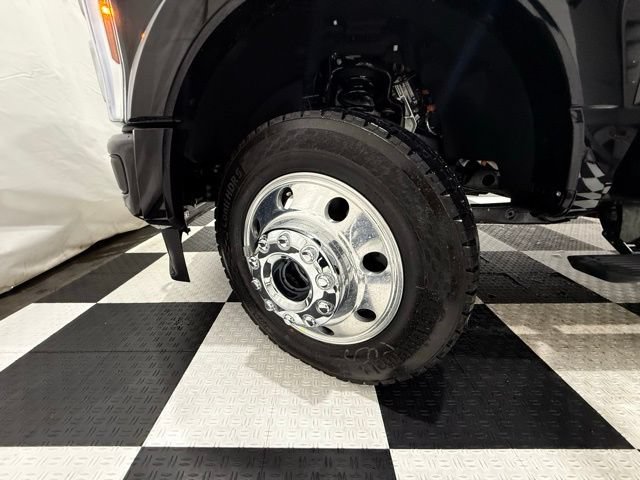 Used 2026 Ford F450 Platinum w/ FX4 Off-Road Package AWD/4WD image 10
