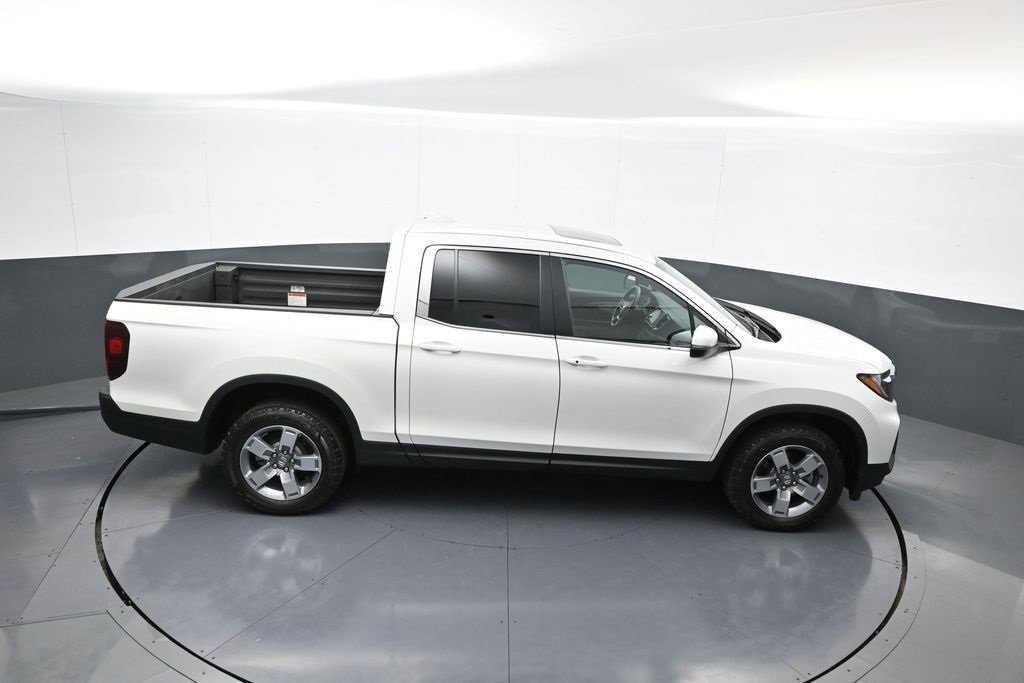 Certified 2025 Honda Ridgeline RTL image 37