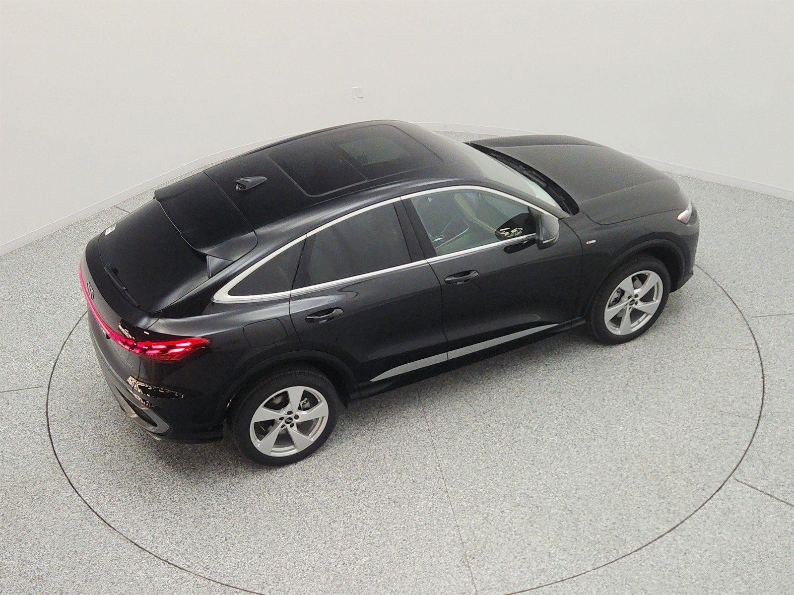 New 2026 Audi Q5 Premium Plus AWD/4WD image 20