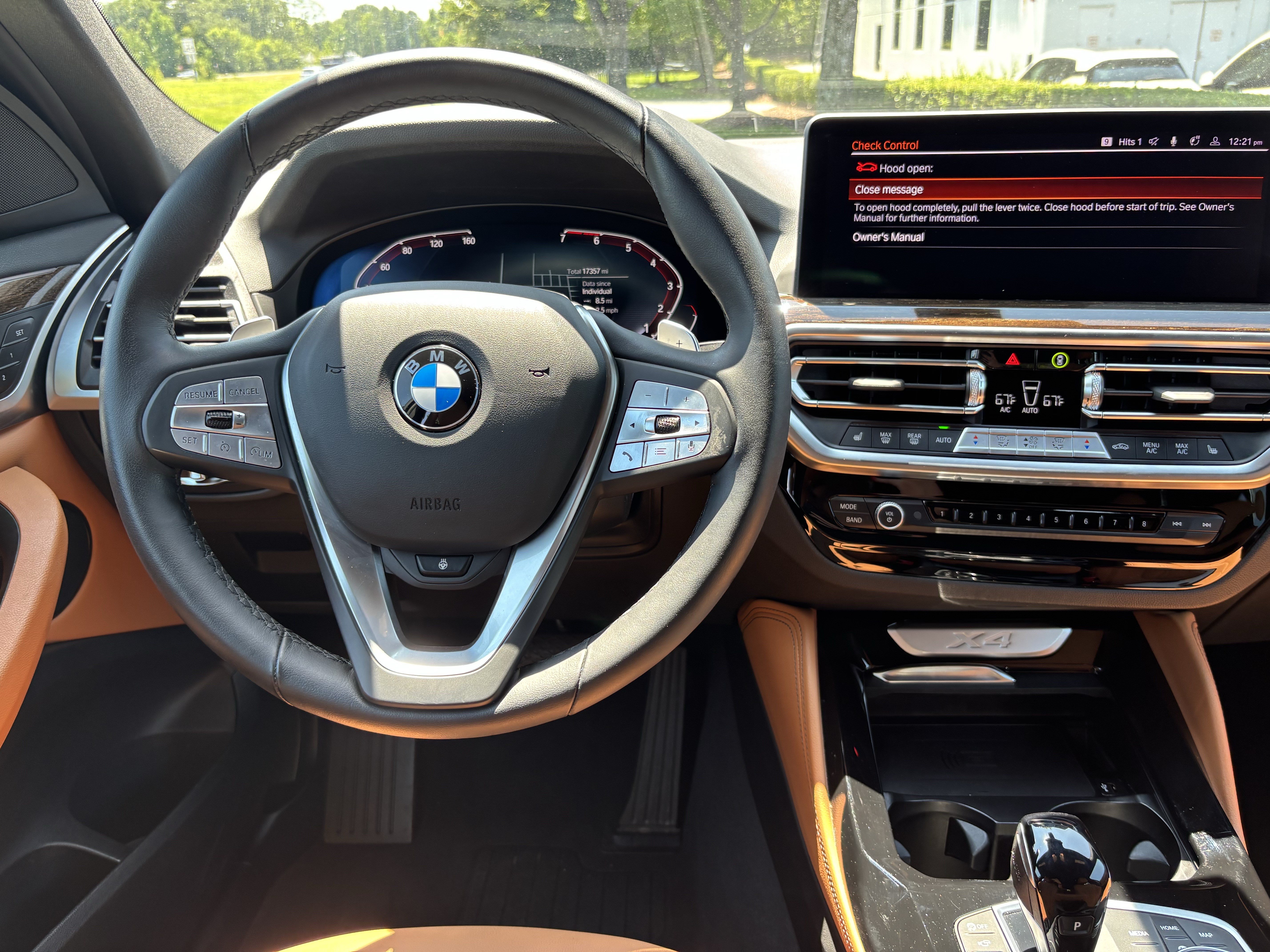 Used 2025 BMW X4 xDrive30i AWD/4WD image 30
