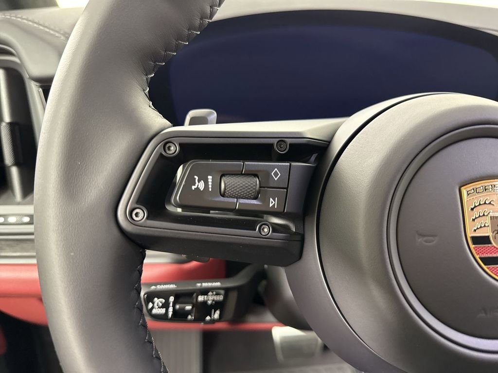 New 2026 Porsche Cayenne GTS image 38