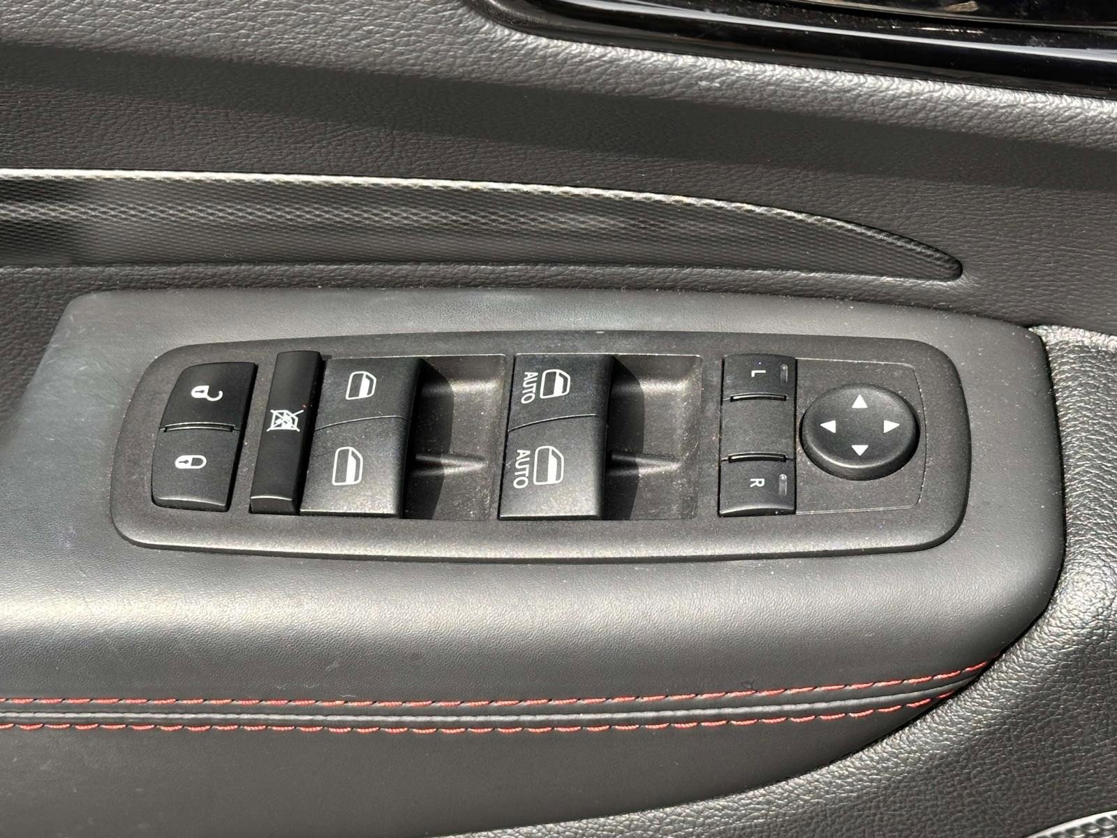 Certified 2023 Dodge Durango R/T image 16