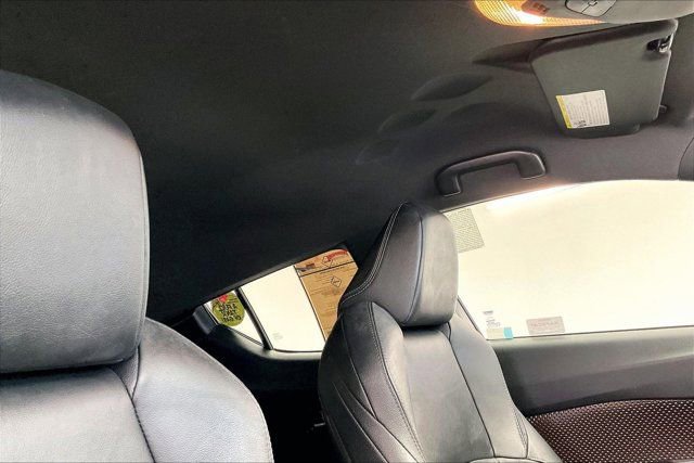 Used 2019 Toyota C-HR Limited image 25