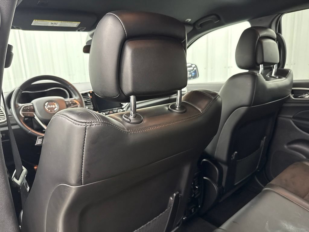 Used 2021 Jeep Grand Cherokee Laredo X RWD image 12