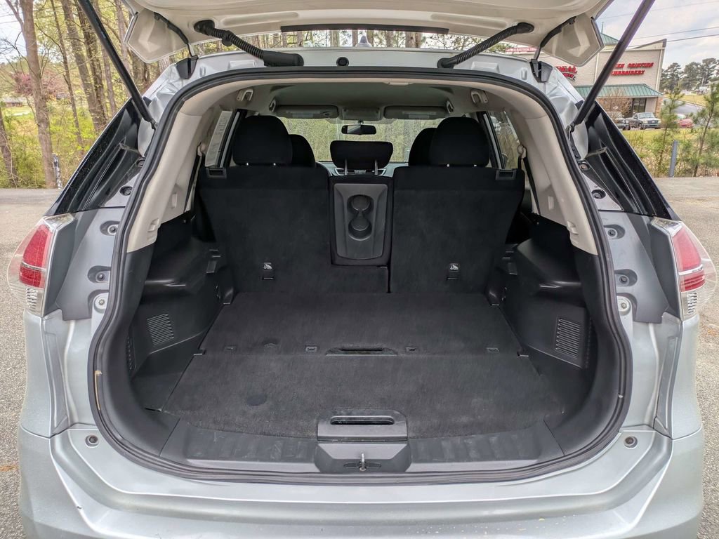 Used 2015 Nissan Rogue S image 6