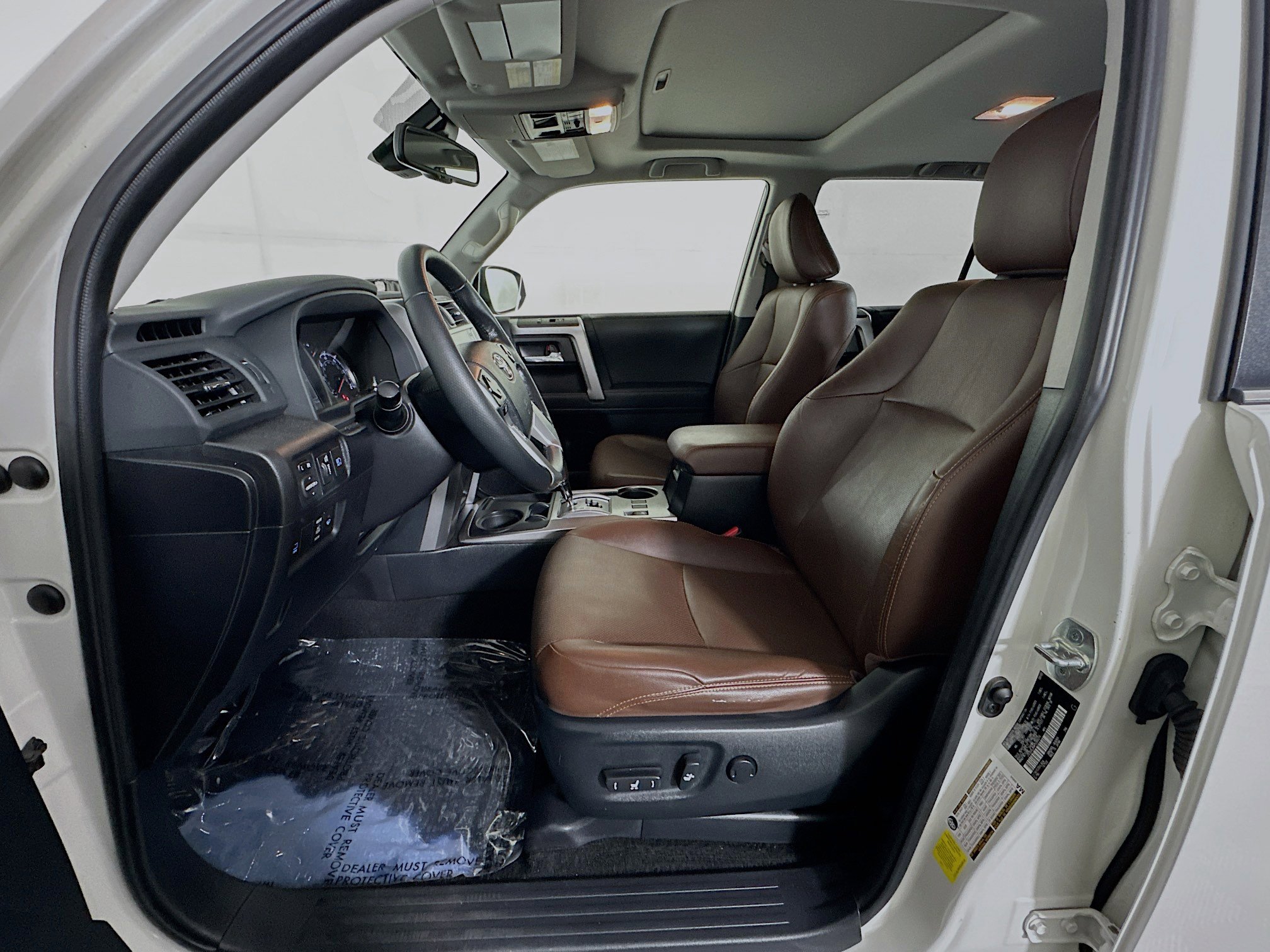 Used 2023 Toyota 4Runner Limited image 12