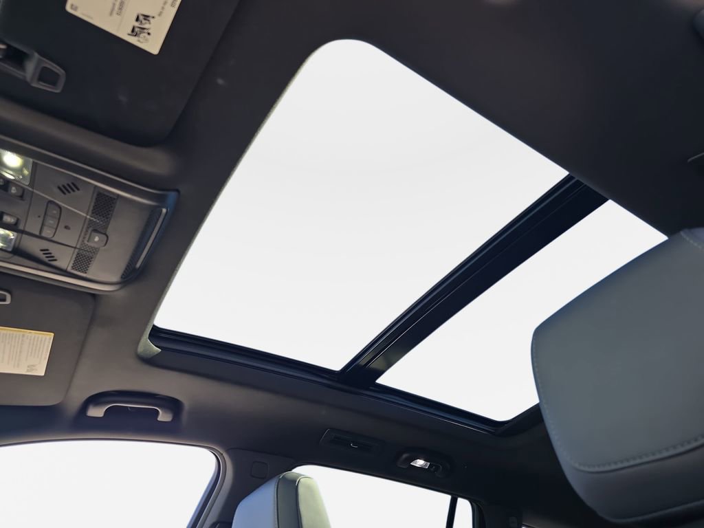 Used 2023 Cadillac XT6 Sport image 35