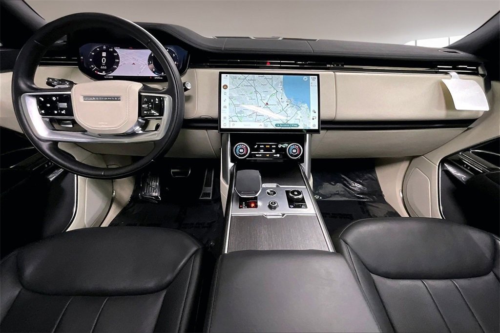 Used 2023 Land Rover Range Rover SE image 7