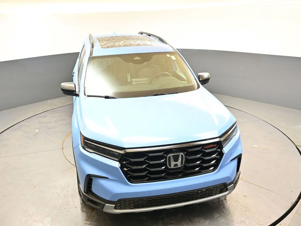 Used 2025 Honda Pilot TrailSport image 43