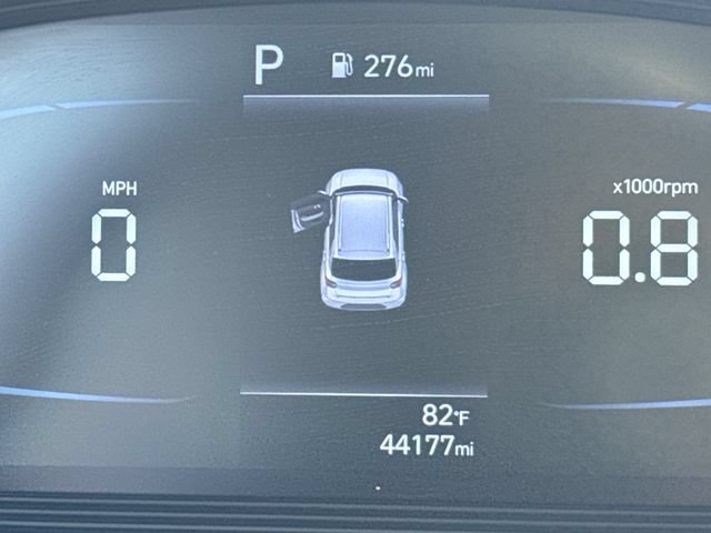 Used 2024 Hyundai Venue SEL FWD image 16