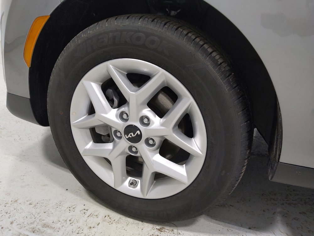 Used 2025 Kia Soul LX image 31