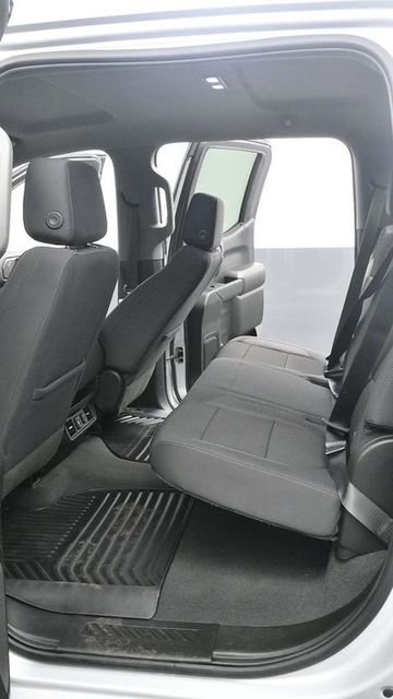 Used 2021 Chevrolet Silverado 1500 LT w/ Bed Protection Package AWD/4WD image 15