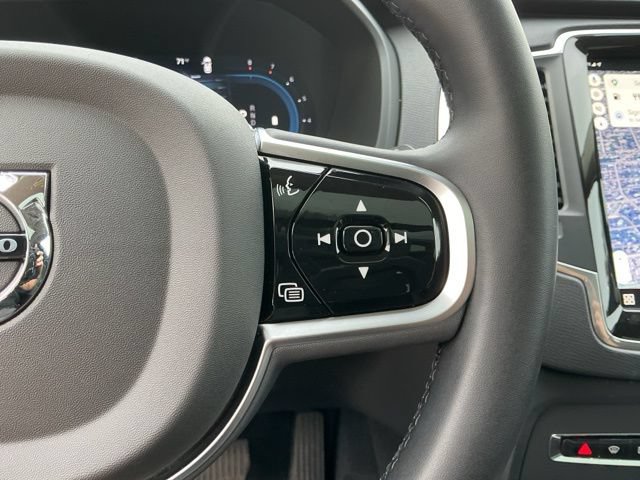 Certified 2025 Volvo XC90 B5 Core AWD/4WD image 21